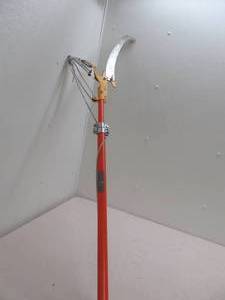 lot 120 image: Truper pole saw trimmer