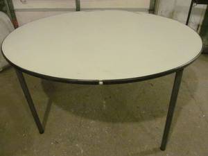 lot 164 image: round table