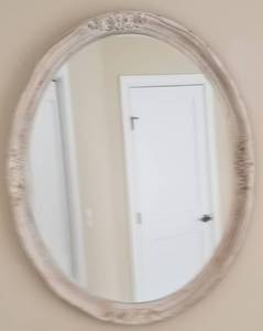 lot 18 image: White Washed Oval Wall Mirror