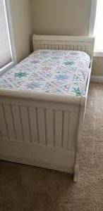 lot 17 image: French Vanilla Twin Sleigh Bed