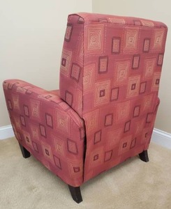 lot 7 image: Modern Flexsteel Recliner Arm Chair, chair # 2 of 2
