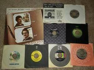 lot 78 image: Vintage Vinyl LP Albums and 45s