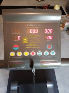 lot 122 image: Ever Young Treadmill