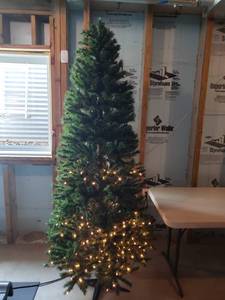 lot 130 image: 7-Foot Pre Lit Artifical Holiday Tree