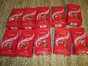 10ct. Lindor Milk Chocolates 10-PL...