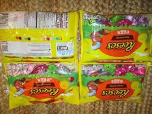 (4) Reeses Eggs Packages 10-PLT...
