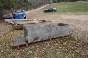 lot 42 image: Home Made Metal 10 Pull Behind Snow Sled