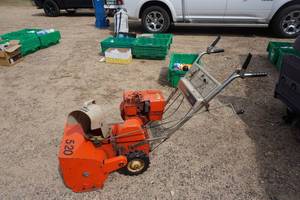 lot 32 image: Montgomery Ward Model 205 Power Reverse Snow Blower