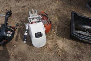 lot 14 image: Johnson Sea Horse 10 hp Outboard Motor With Marine Gas Can