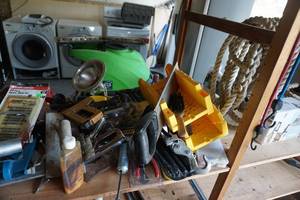 lot 58 image: Large Lot of Assorted Hand Tools
