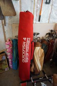 lot 31 image: Eskimo Quick Fish 4 Pop Up Ice Fishing Shelter With Bag