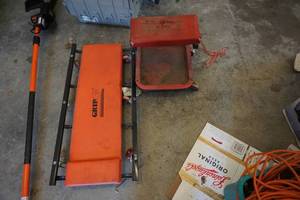 lot 66 image: Snap On Brand Mechanics Wheeled Stool With Grip Brand Creeper