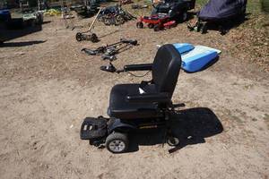 lot 5 image: Jazzy Sport 2 Motorized Wheel Chair