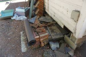 lot 133 image: Lot of Red Paver Bricks and Slate Paver Slabs