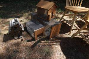 lot 101 image: Lot of Assorted Wood Framed Live TrapsAnimal Crates