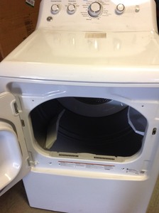 PALLET WITH DRYER ORIGINAL COSTUMER RETURS