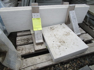 LIMESTONE CAPS