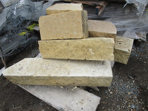 LIMESTONE WALL STONE