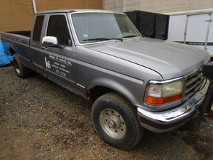 FORD F250 HEAVY DUTY PLOW TRUCK WITH WENCH