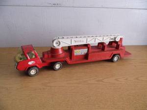 lot 2 image: Tonka Fire Truck