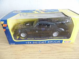 lot 17 image: Diecast 1973 Pontiac Firebird