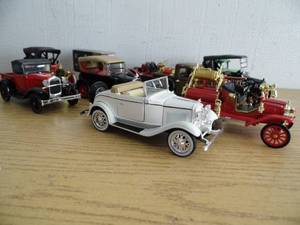 lot 36 image: Toy Vehicles