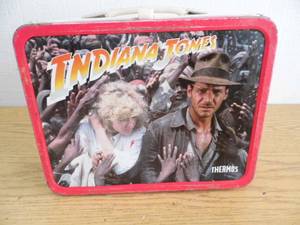 lot 54 image: Luncbox - Indiana Jones
