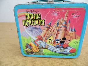 lot 55 image: Luncbox - Magic Kingdom