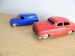 lot 76 image: Lot of 2 Cars