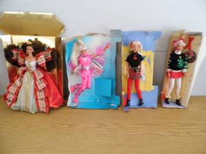 lot 92 image: Lot of 4 Barbies