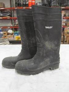 lot 44 image: Tingley rubber boots