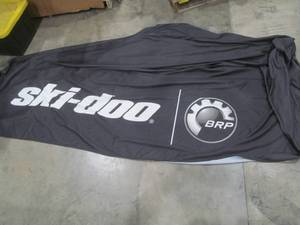 lot 45 image: Ski Doo BRP table cover skirt