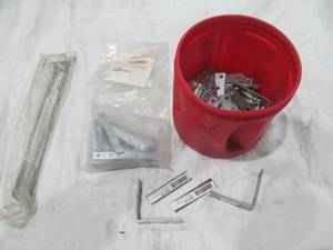 lot 62 image: fasteners