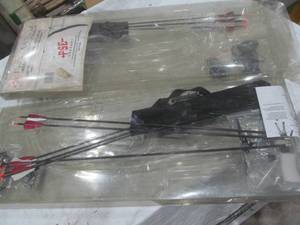 lot 121 image: Pro Max 62 Bow accessories