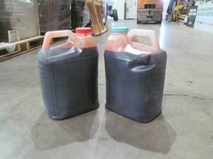 lot 208 image: Hydralic fluid