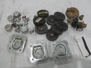 lot 354 image: hardware