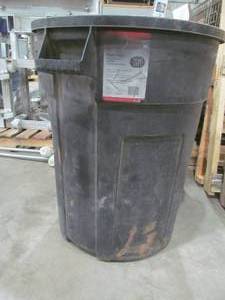 lot 358 image: trash can