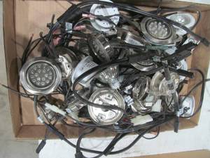 lot 418 image: portable cabinet lights