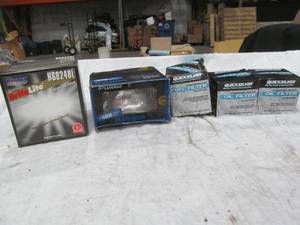 lot 449 image: oil filter, headlight