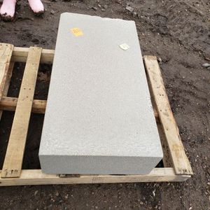 lot 22 image: Concrete Step