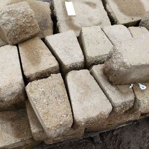 lot 31 image: Concrete Wall Block