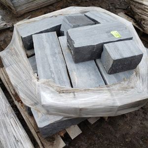 lot 108 image: Bluestone Wall Block