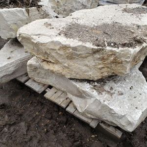 lot 146 image: Limestone Outcroppings