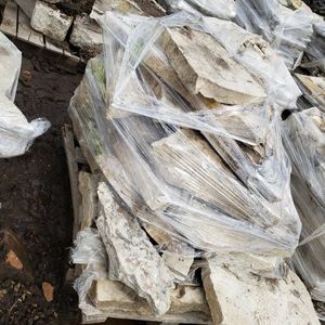 lot 147 image: Limestone Wall Stone