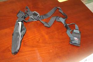lot 257 image: Bianchi Ranger Series Universal Military Over-Shoulder Holster