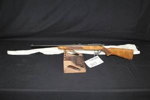 lot 203 image: Rifle