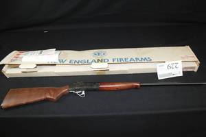 lot 229 image: New England Firearms Pardner SB1 .410 Single Shot Shotgun
