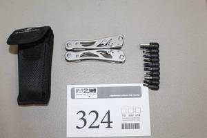 lot 324 image: Winchester Multi-tool with Sheath
