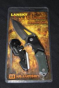 lot 320 image: Lansky Blademedic Sharpener with Responder Quick Action Knife