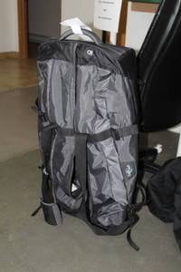 lot 338 image: Eagle Creek Rolling Golf Clubs Caddy Travel Bag